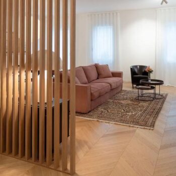 Parete divisoria in legno masello